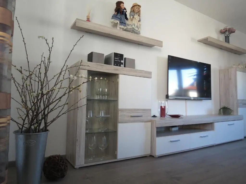 Spira House