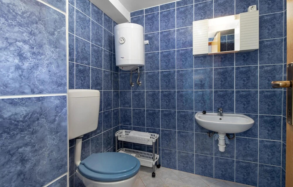 Beautiful Apartment in Jadranovo With Wifi
