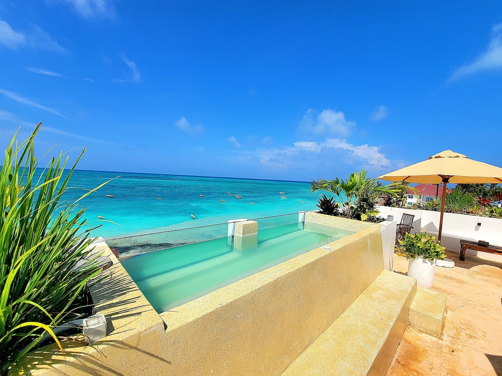 Aluna Beach House Nungwi