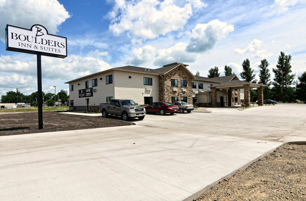 Cobblestone Inn & Suites - Clarion
