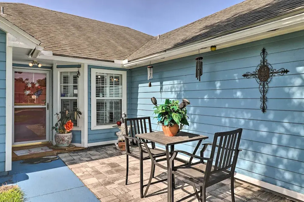 Jacksonville Home, Near Beach & Mayo Clinic!
