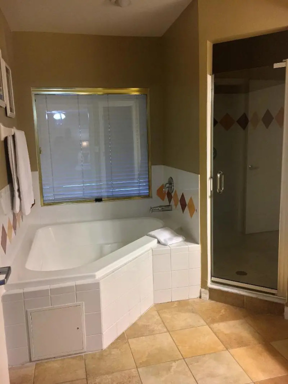 Barefoot Suite