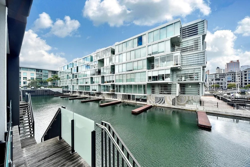 QV Central Harbour Apartment - 684