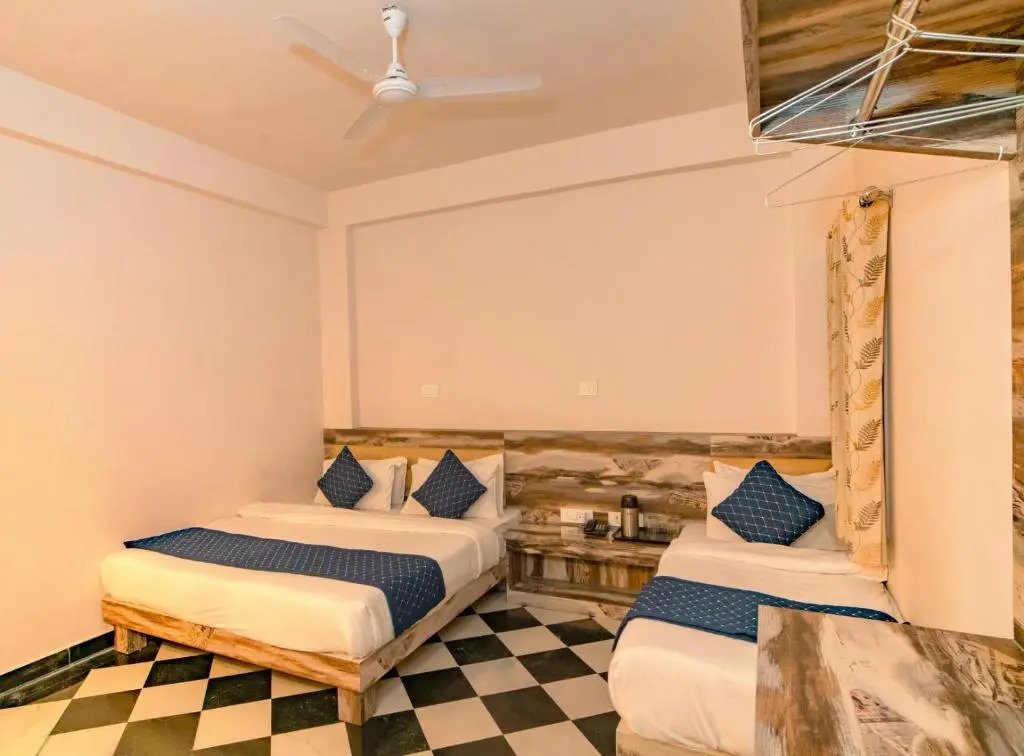 Ostel By Uddhav Villas