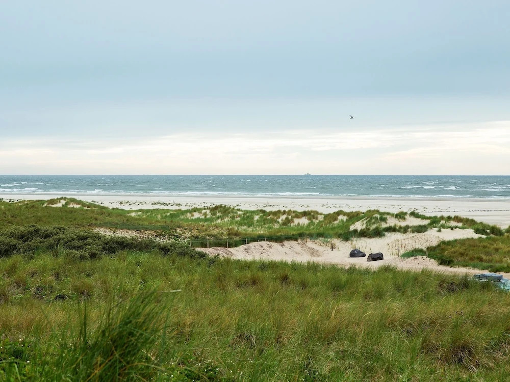Bungalow in Texel near National Park Dunes