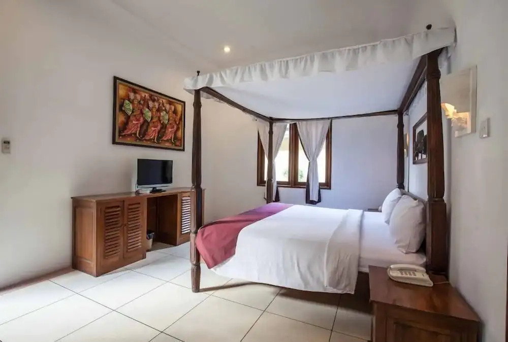 PB - Villa 1 - 3BR · 3-BR Private Pool Villa Walk to Seminyak Beach