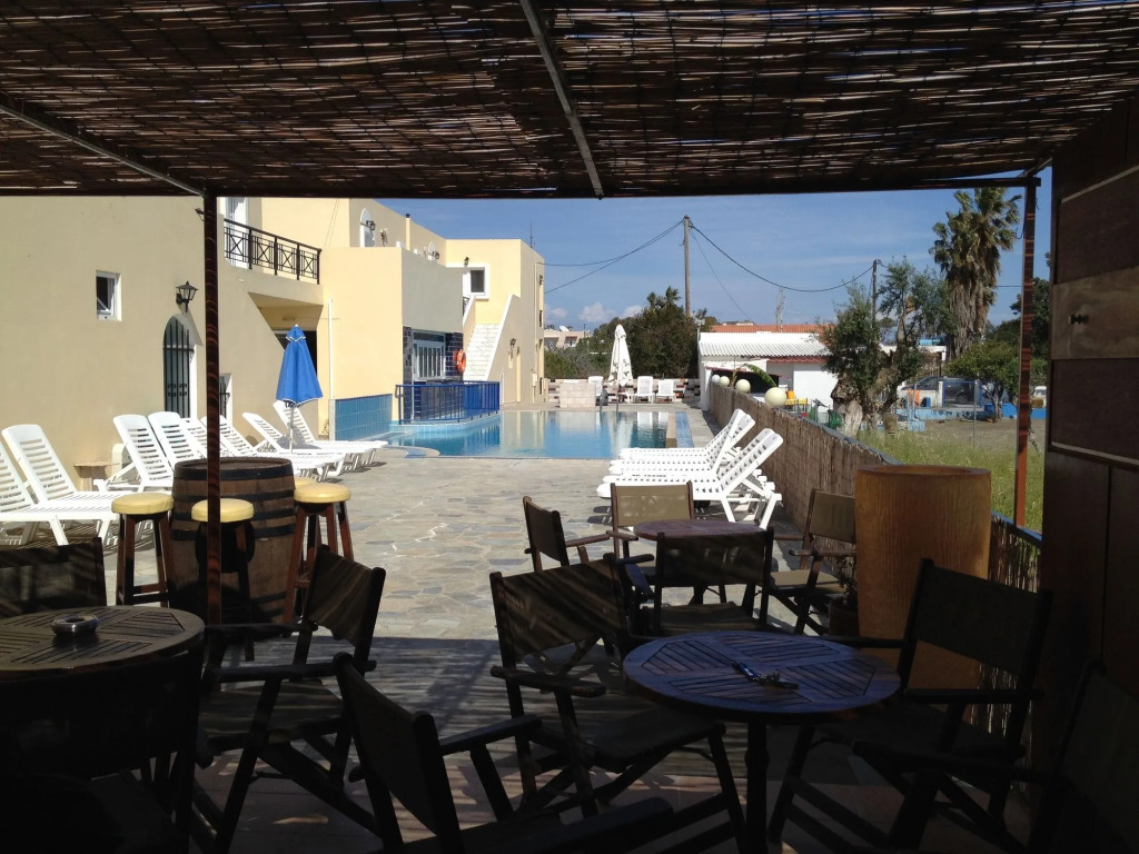 Manine Apartments