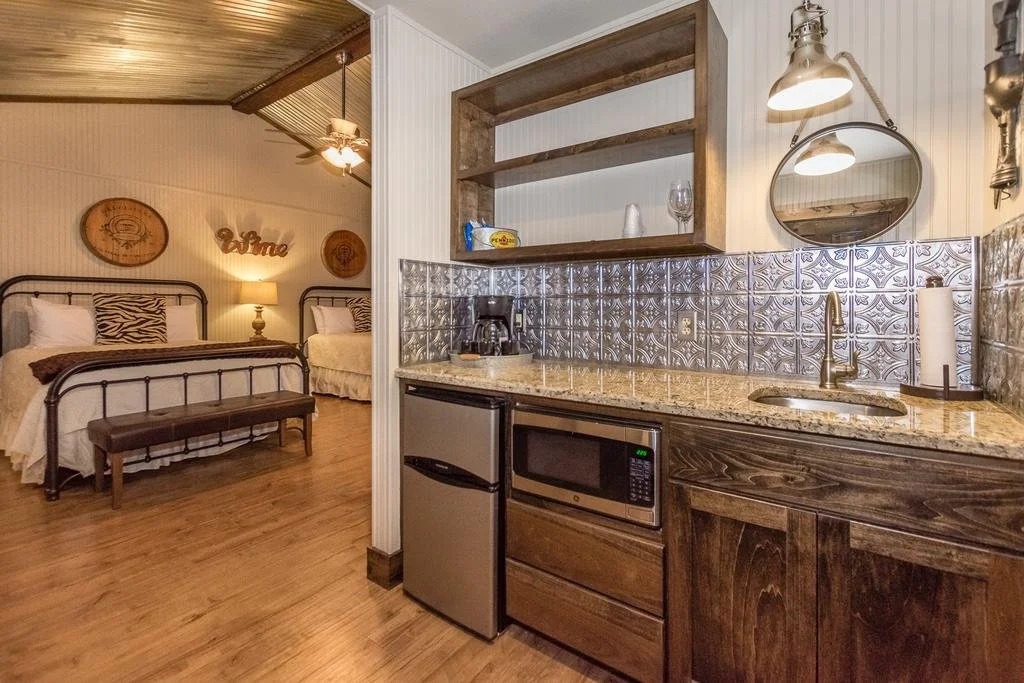 Vineyard Trail Cottages - Adults Only