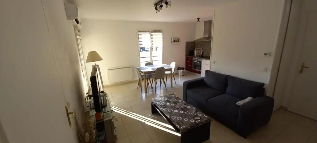Var Roquebrune sur argens tres joli appartement