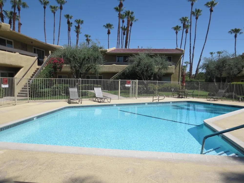 The Hideout at Sandstone Villas