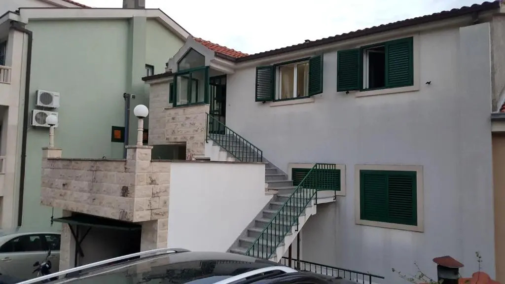 Mucic Apartments