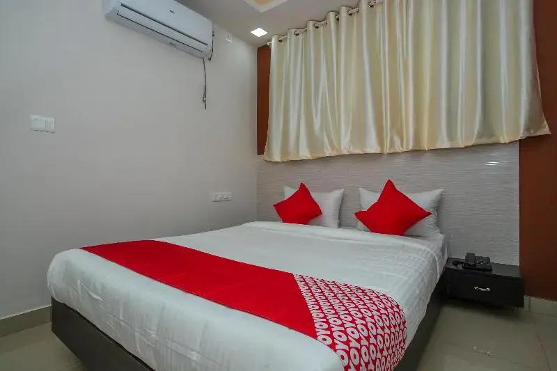 Varcity Phi Pavilion By OYO Rooms
