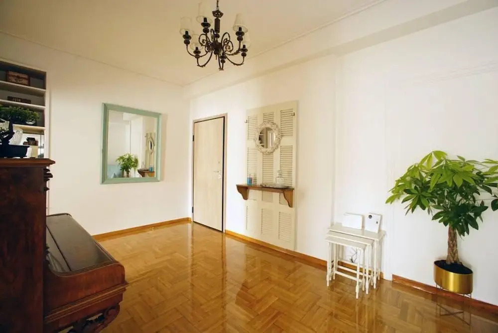 ew Thission Luxury Apartment