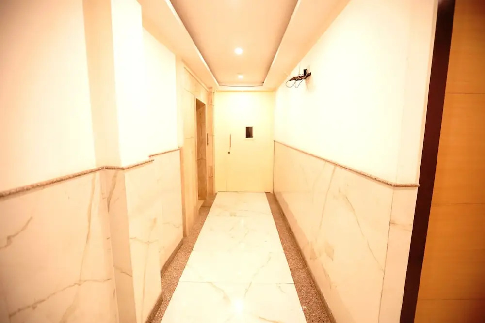 Hotel Del inn By F9