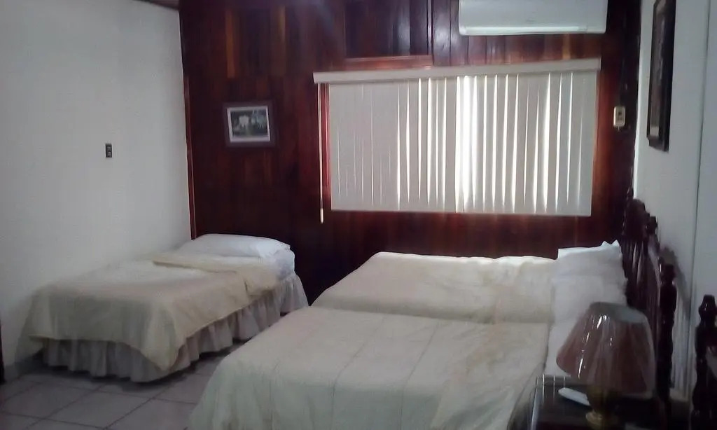 Hotel Montserrat