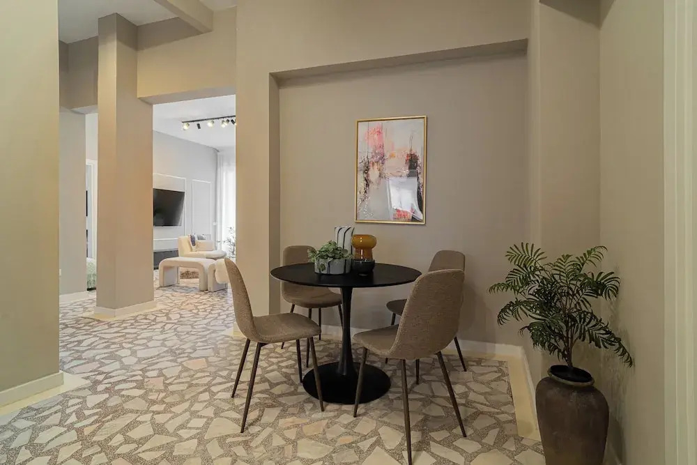 Loggia & Luxe 4BR Penthouse in Universitatii Area