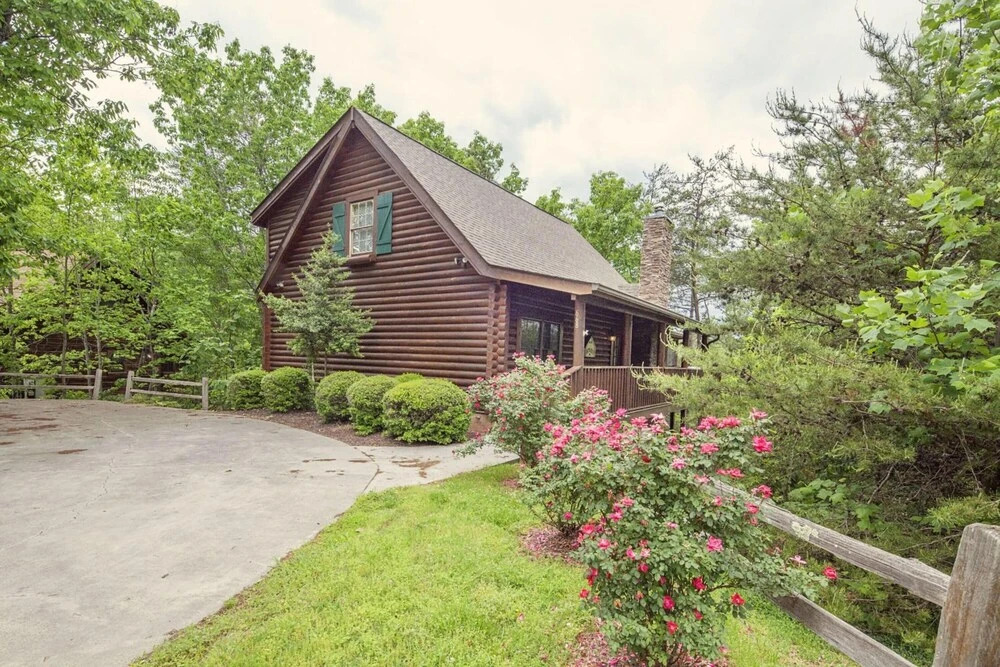 R Tribe's Treehouse By Eagles Ridge Resort