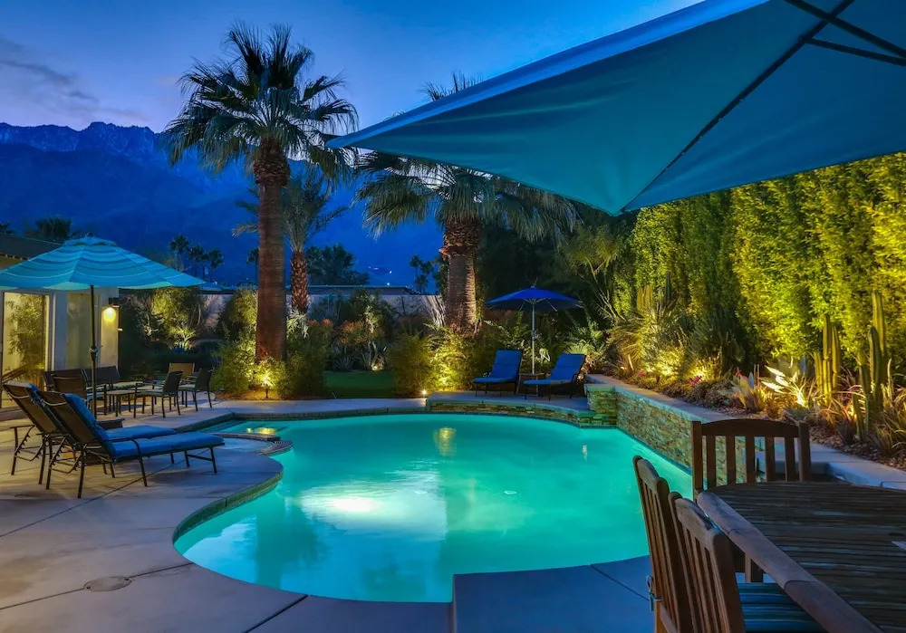 Pajaro 1040 Home - 4 Br home by RedAwning