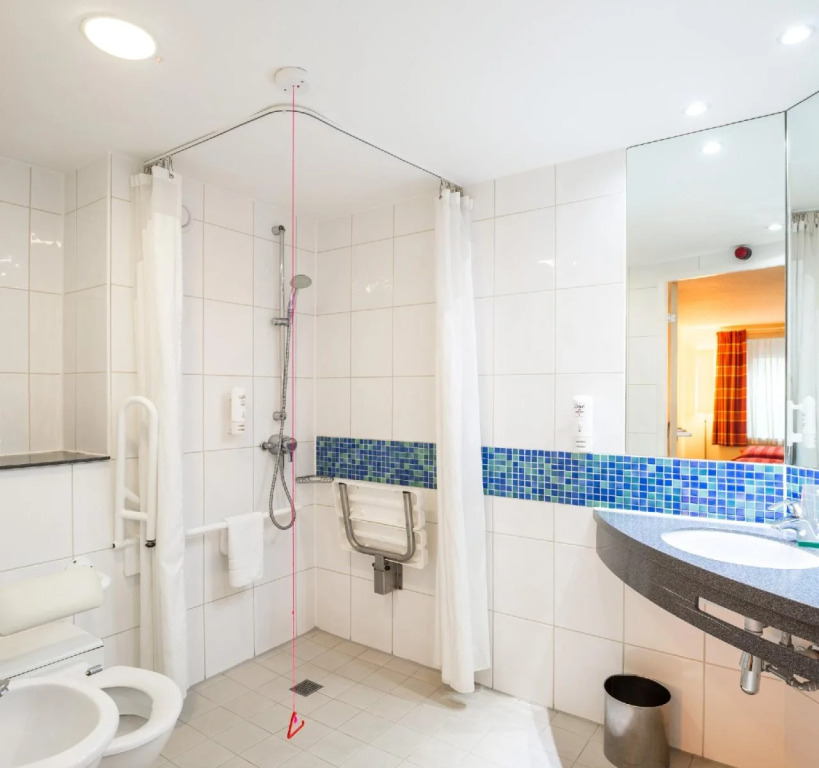 Holiday Inn Express London-Swiss Cottage