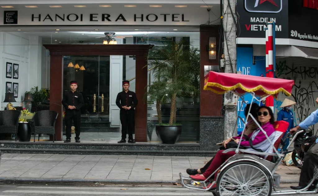 Golden Spring Hotel