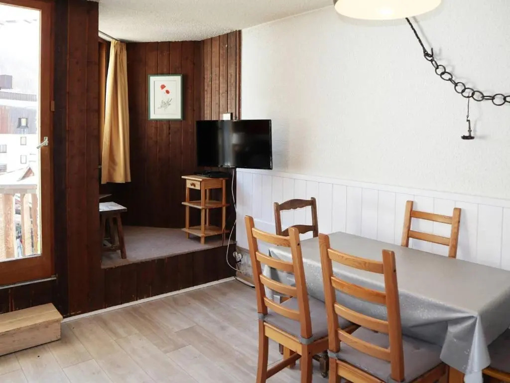Appartement Les Orres, 2 pièces, 6 personnes - FR-1-322-139