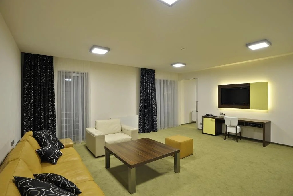 Lesni Hotel
