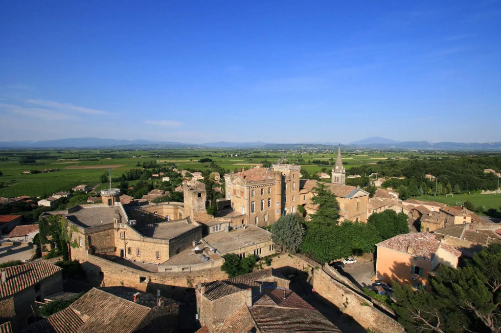 Chateau De Rochegude