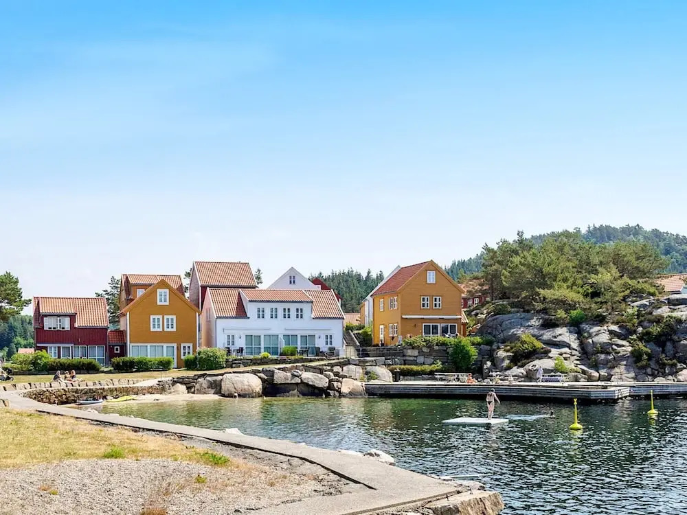 10 Person Holiday Home in Lindesnes
