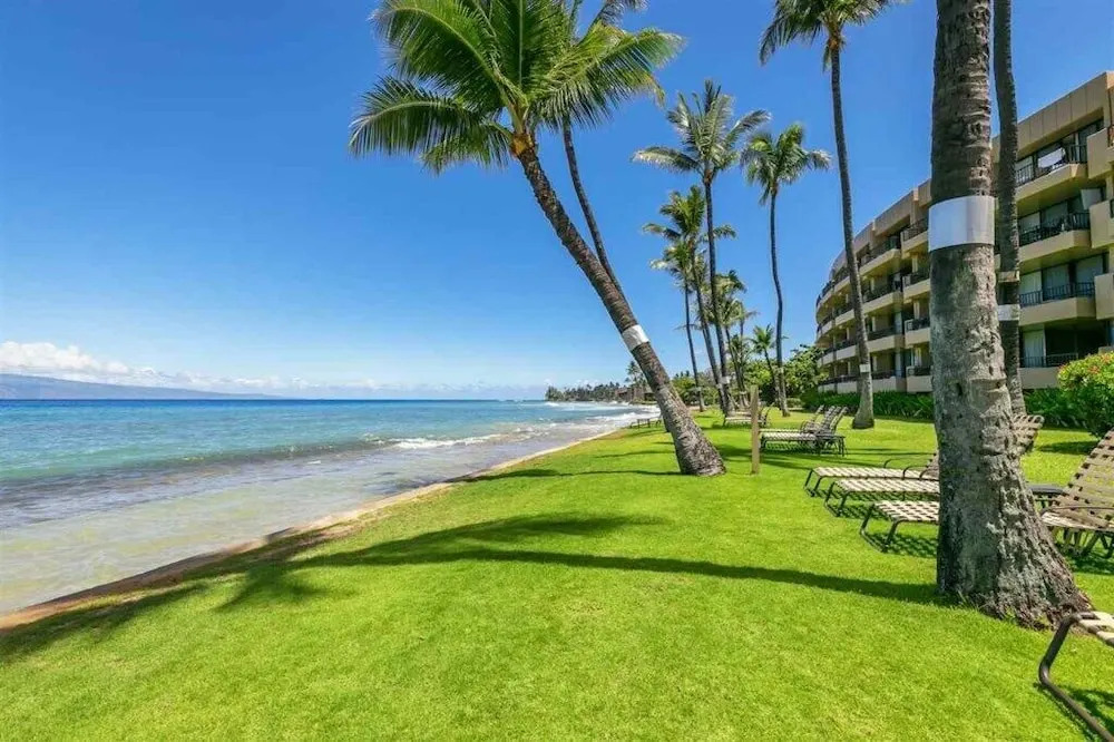 Affordable Vacation Accommodations in Maui at the Kihei Kai Nani Resort