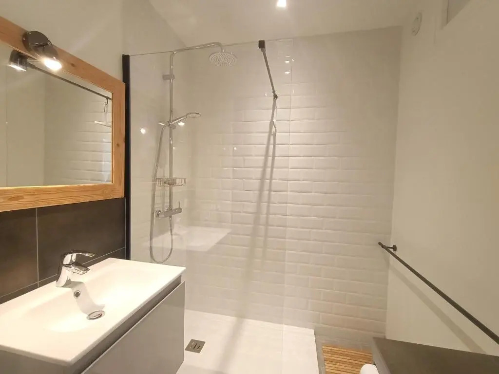 Appartement Aix-les-Bains, 2 pièces, 2 personnes - FR-1-555-66