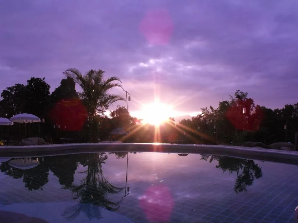 Hotel Paicome Hide Away Resort