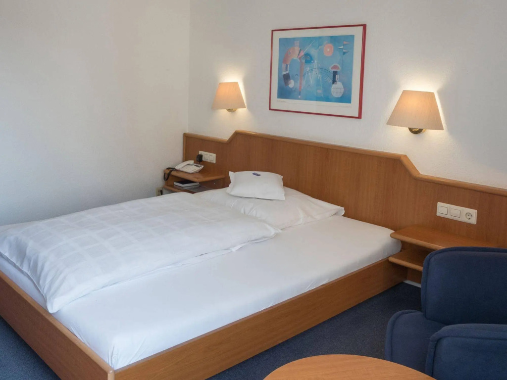 Martins Klause Airport Messe Hotel - Air Conditioning - Self Check-In available