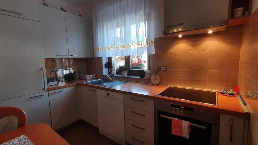 Apartma Lah
