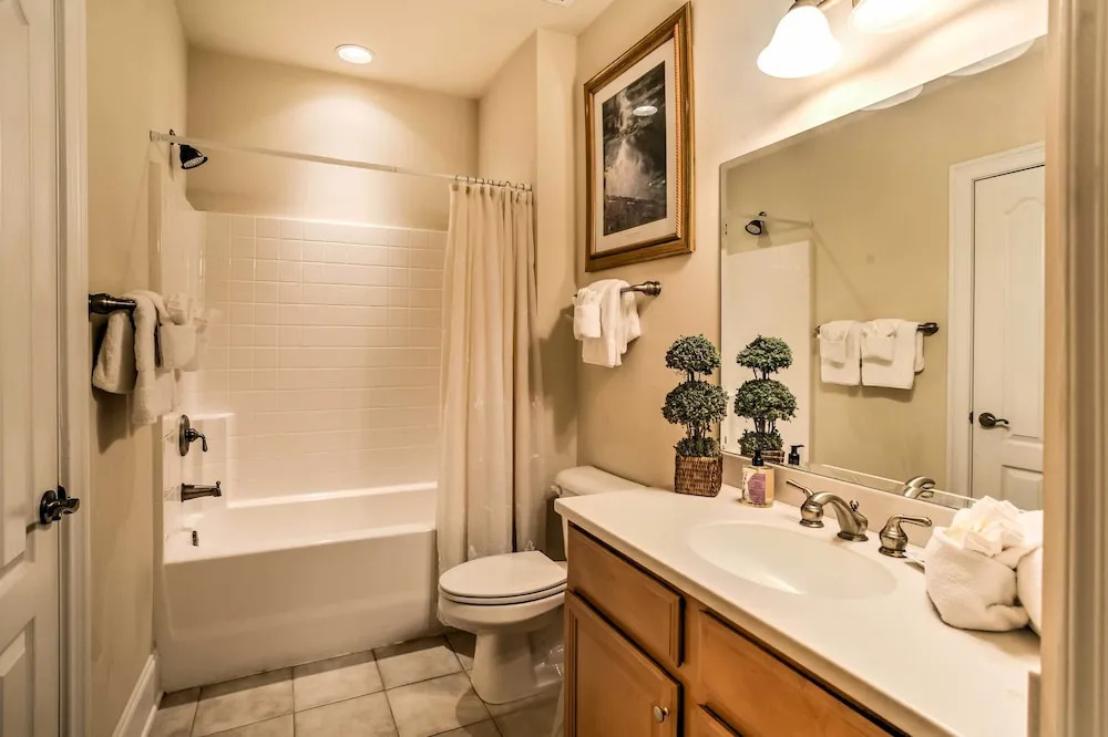 Resort Perks: Upscale Condo in North Myrtle Beach