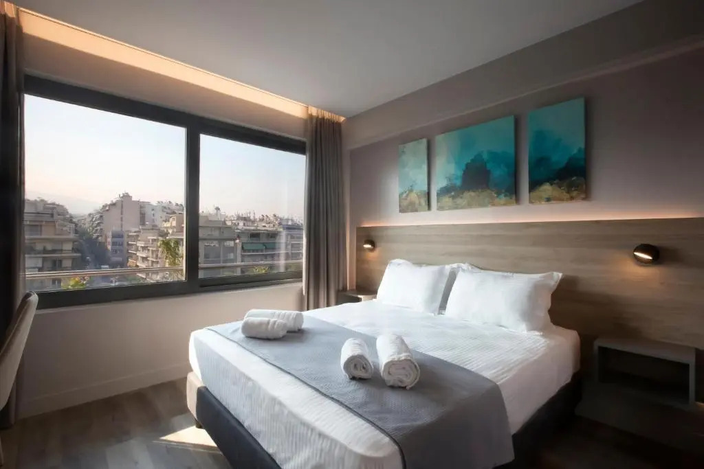 City Lights Athens by YHA