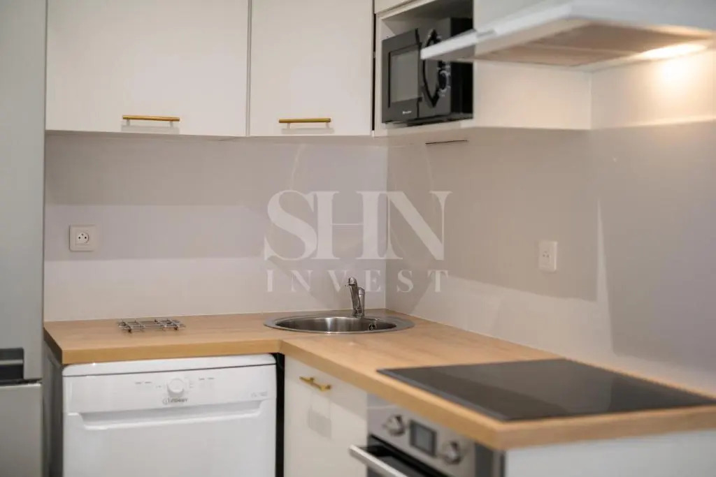 Cosy apartment for 6 persons near tramway in Nice