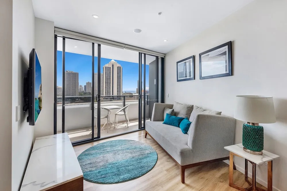 Luxury 2 Bedroom Apartment