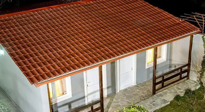 Hotel Hilltop