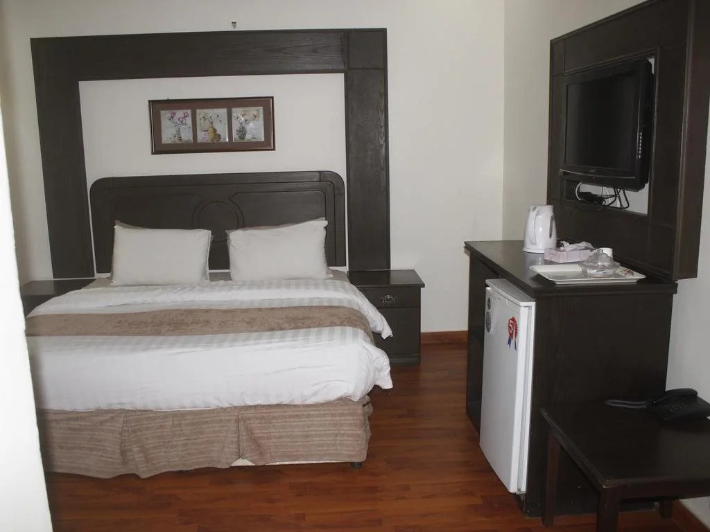 Alkhazrajiah Hotel