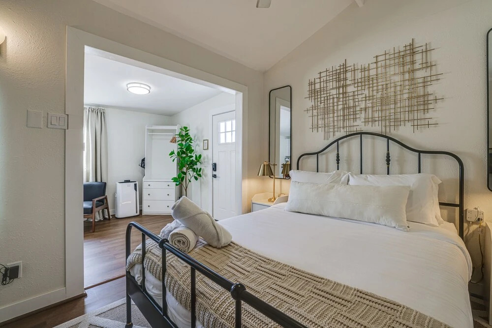 Charming Chandler Retreat w/ Furnished Patio!
