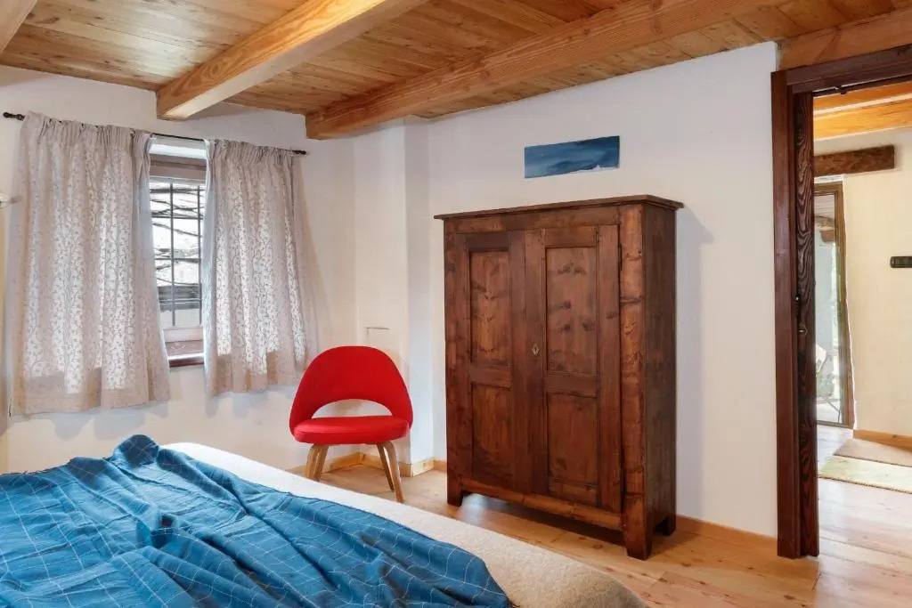 HelloChalet - Chalet da MiRo - Sunny terraces with stunning Matterhorn views, reachable on foot only