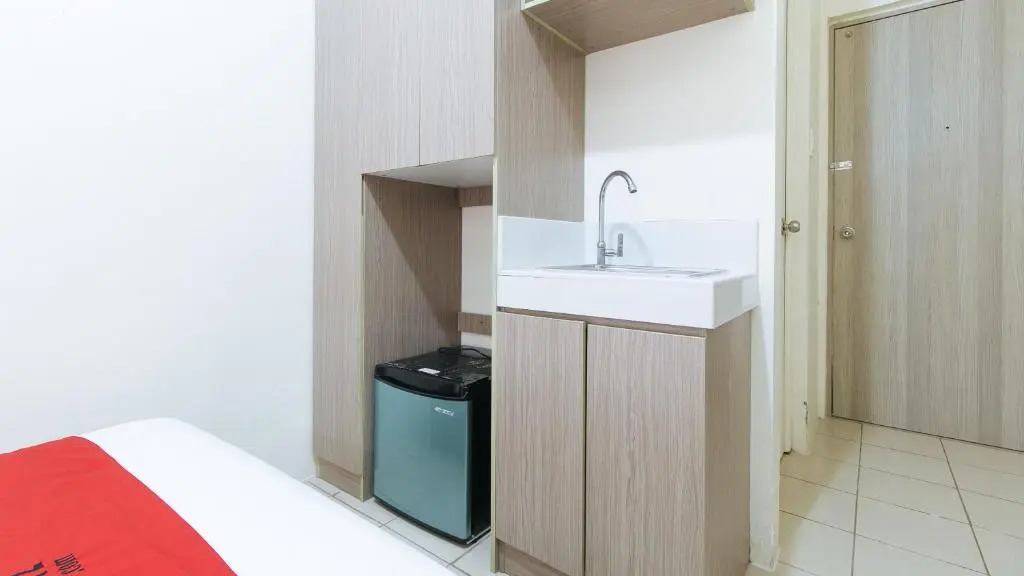 RedDoorz Plus @ Urban Deca Tower Edsa 2