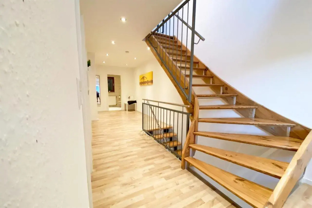 5 Zimmer Ferienhaus mit Balkon
