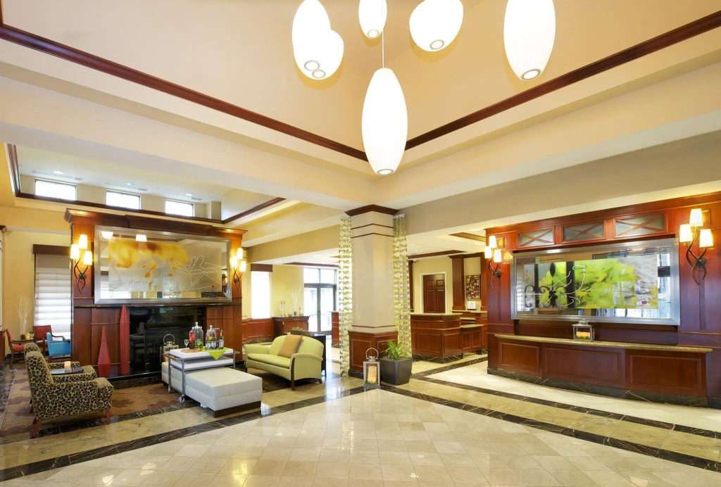 Hilton Garden Inn Virginia Beach Town Center