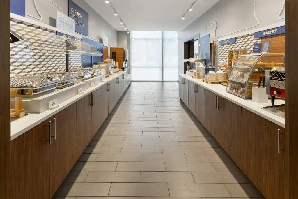 Holiday Inn Express Philadelphia Penns Landing by IHG