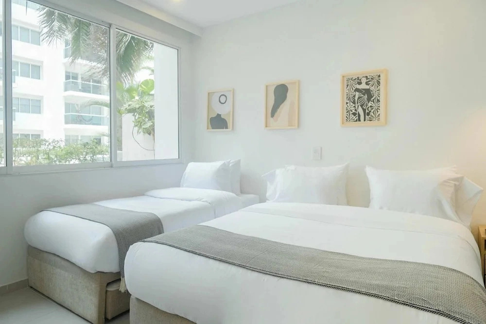 w Deluxe 2BR w Terrace A C in Morros