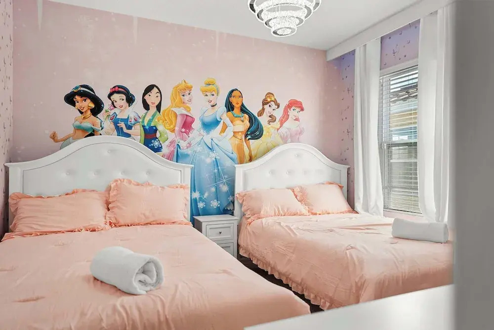 Themed 6BR Home, Game Room, Pool, Sleeps 16
