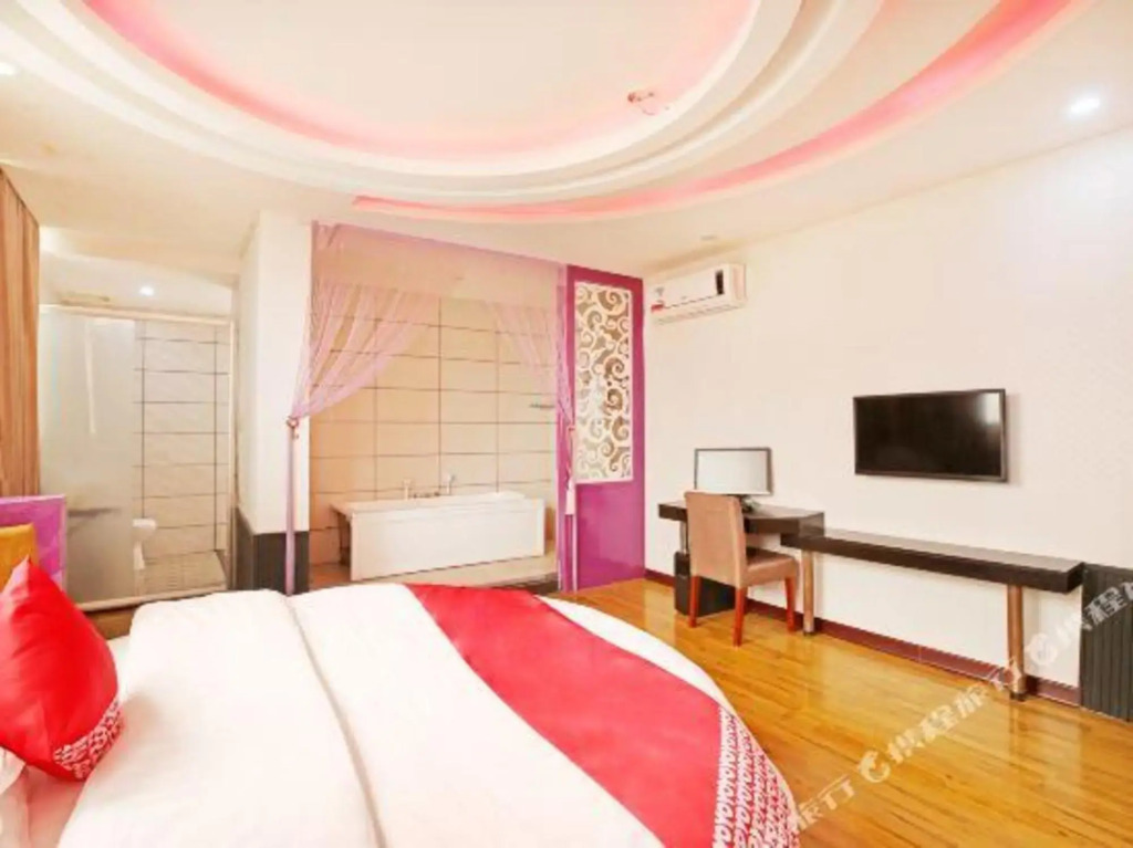 Yingyi Business Hotel