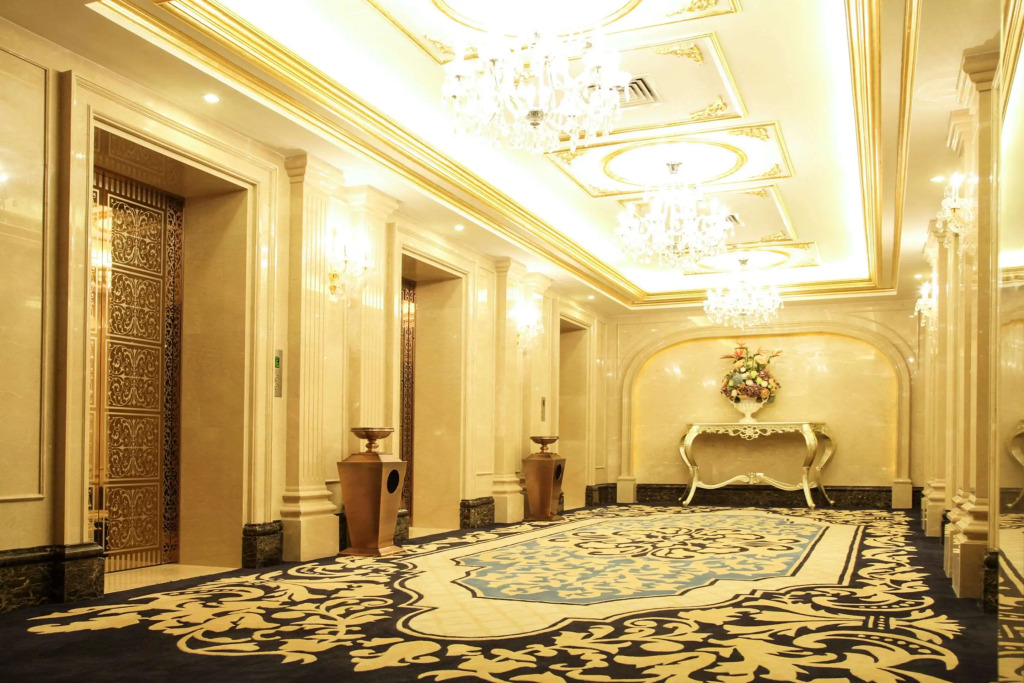 Clarion Hotel