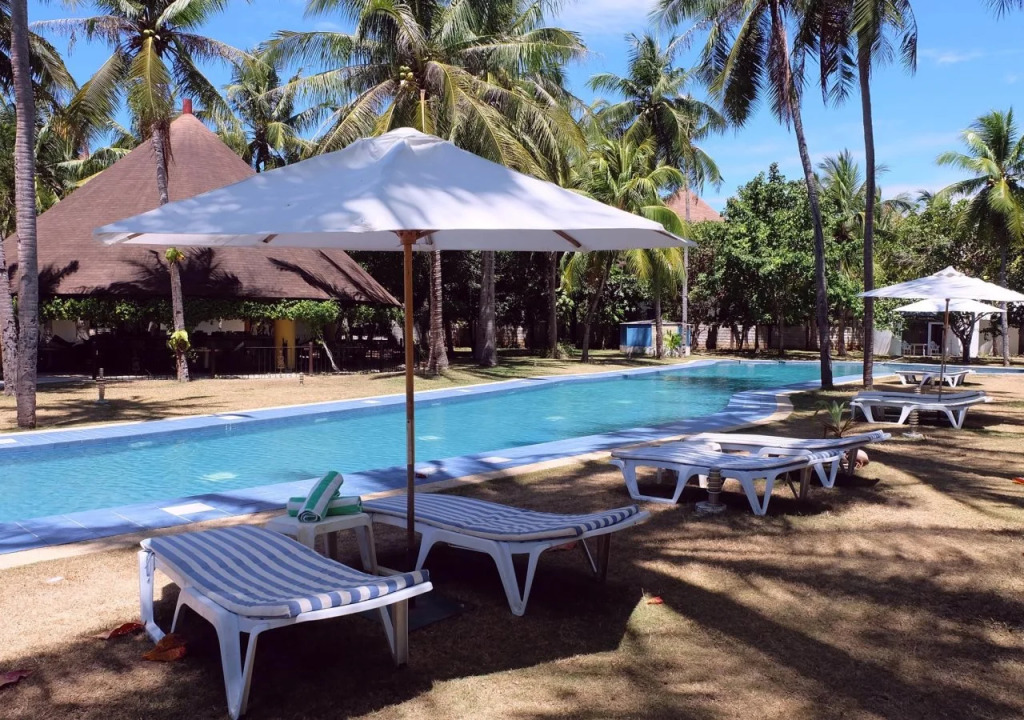 Cordova Reef Village Resort